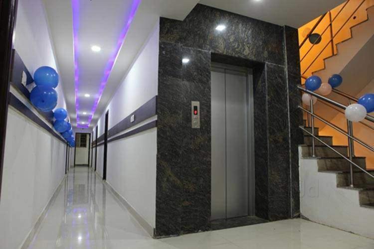 钦奈 Seaqueen Residency酒店 外观 照片