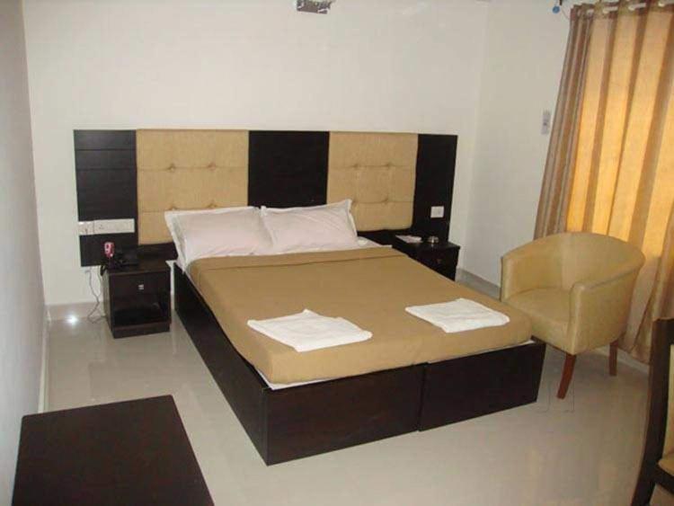 钦奈 Seaqueen Residency酒店 外观 照片